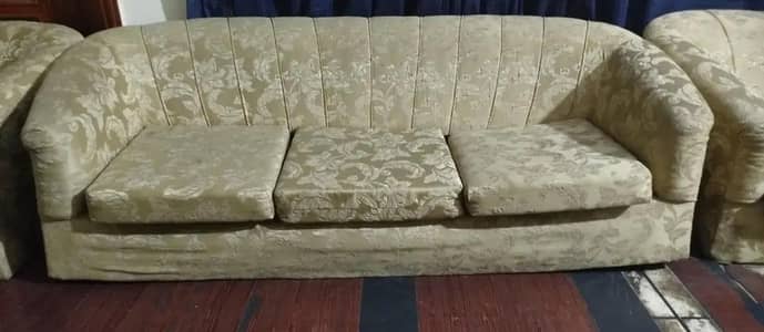 5-Seater Low-Height Sofa – Used | Wheels Can Be Affixed