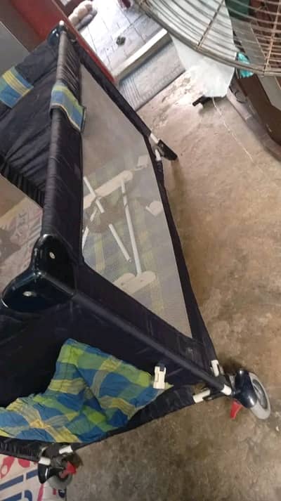 Tinnies Cot/ Playpen/ Travel Cot/ Crib/ Bassinet/ Kids Bed/ 2in1