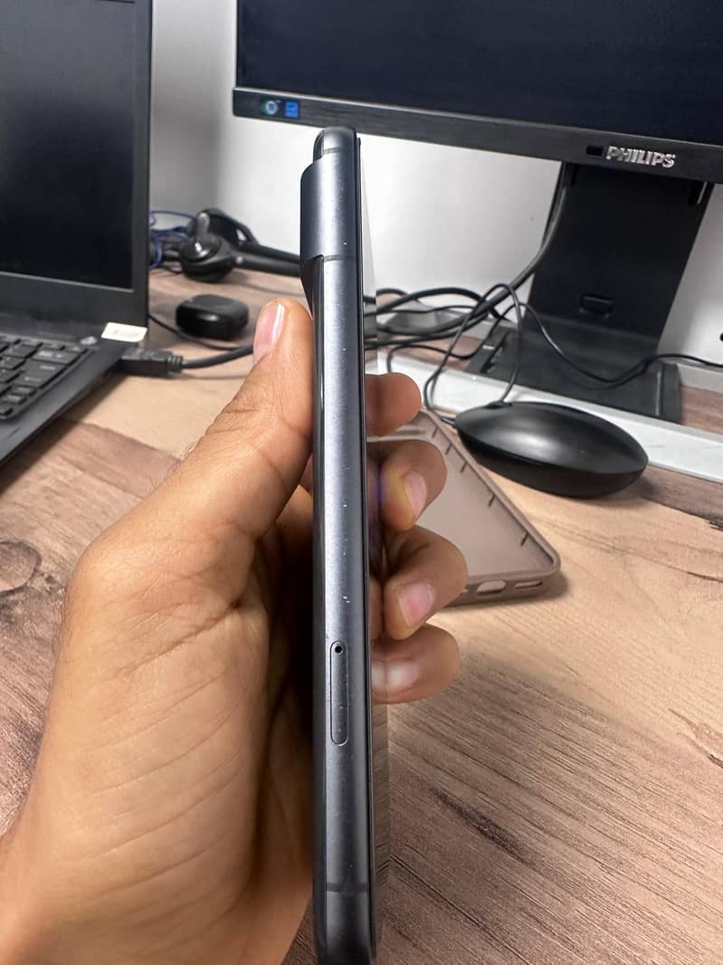 Google Pixel 8 5