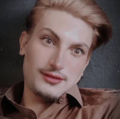 Moja jab ki bohot zarorat ha