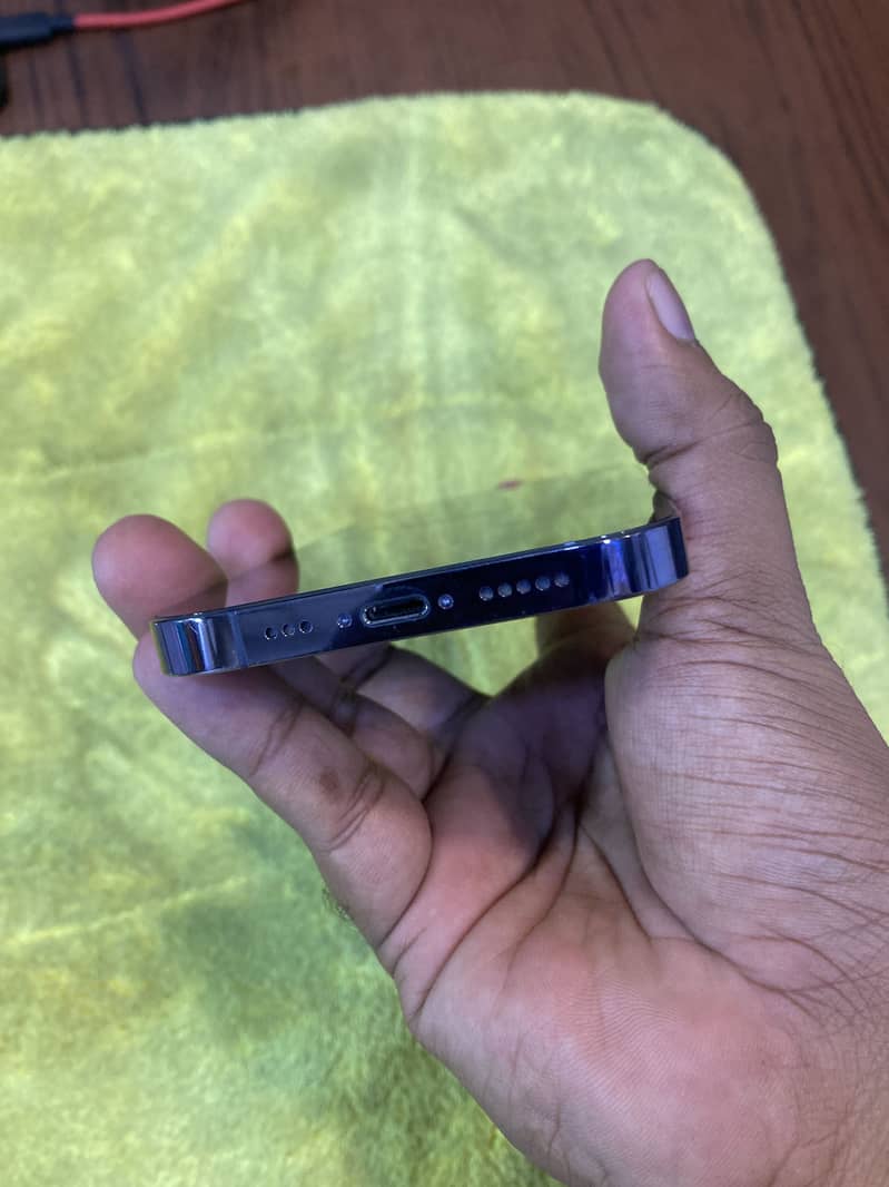 Apple iPhone 14 Pro 4