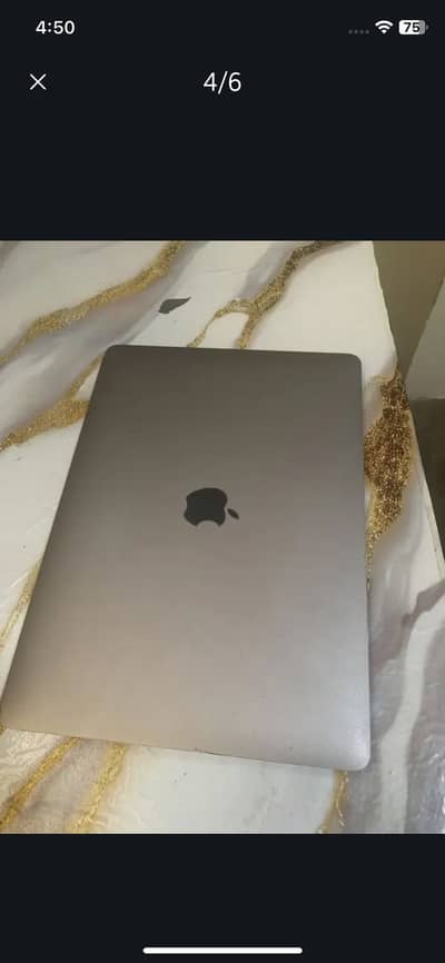 Apple MacBook Air Retina 13-inch (2019)