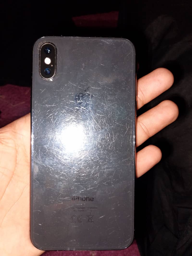 Apple iPhone XS 1