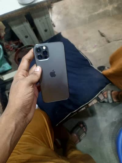 Apple iPhone 12 Pro