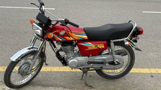 HONDA 125 1 MONTH USE 03331572333
