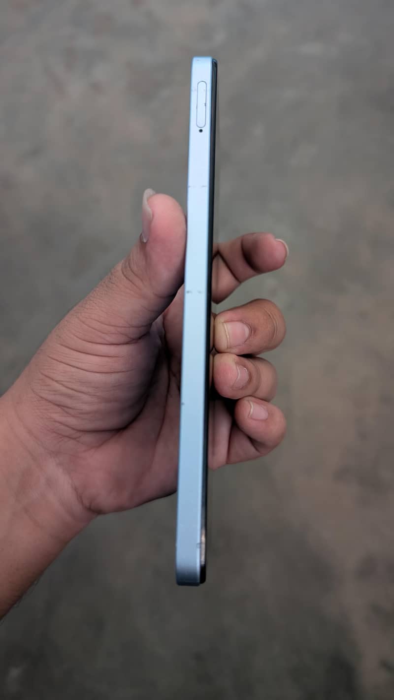 Realme Note 60 4