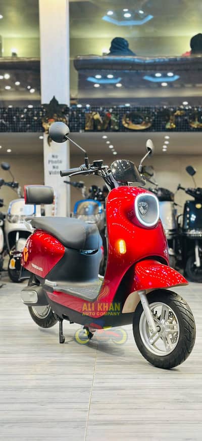 SCOOTY SCOOTER MALE FEMALE BOYS GIRLS LADIES RAMZA YADEA METRO G7 EVEE