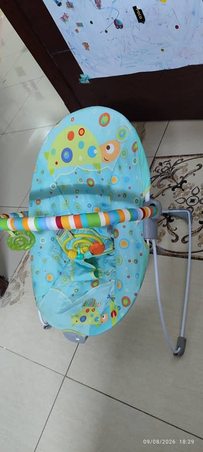Mastela Soothing Vibrations Bouncer – Sea Green