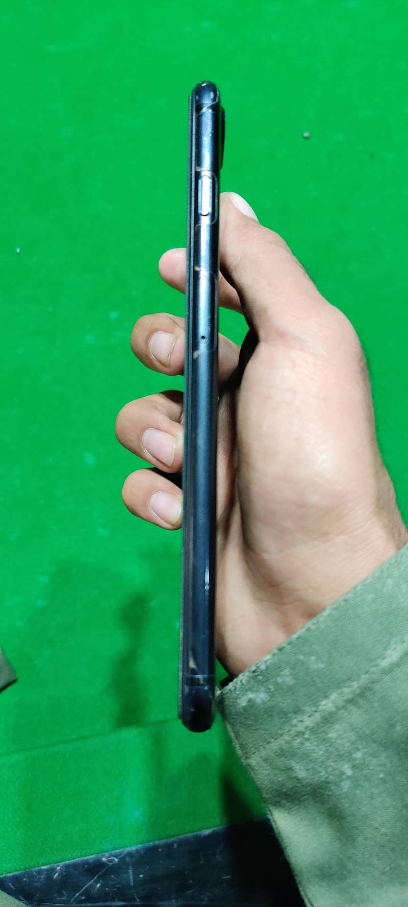 Apple iPhone 7 Plus 5