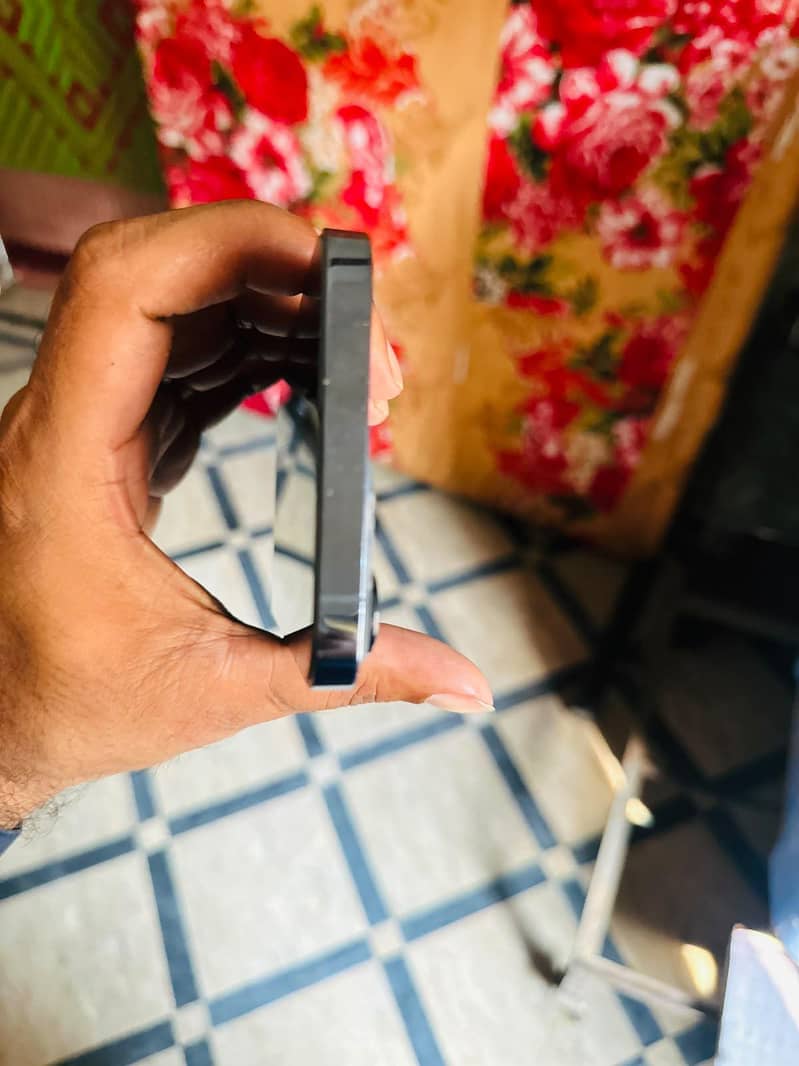Apple iPhone 13 Pro Max 5