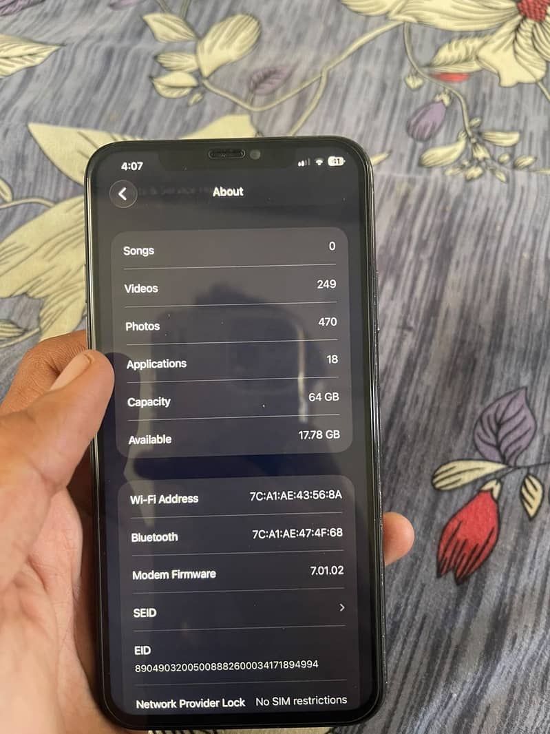 Apple iPhone 11 Pro Max 4
