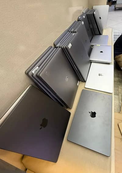 MacBook Pro 2017 A1706 – Core i7 / 16GB / 512GB 13" Retina Touch Bar