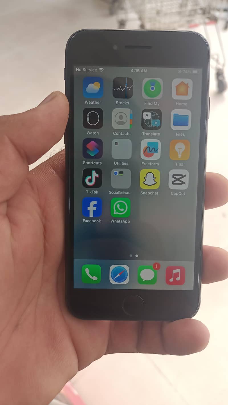 Apple iPhone 8 3