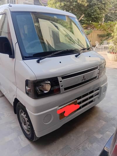 Mitsubishi Minicab Bravo 2011