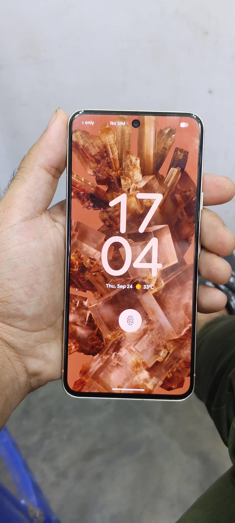Google Pixel 8 4
