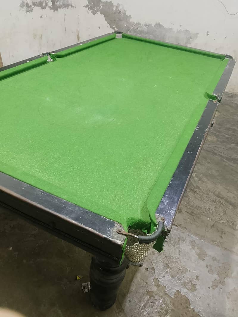 Snooker Table 0