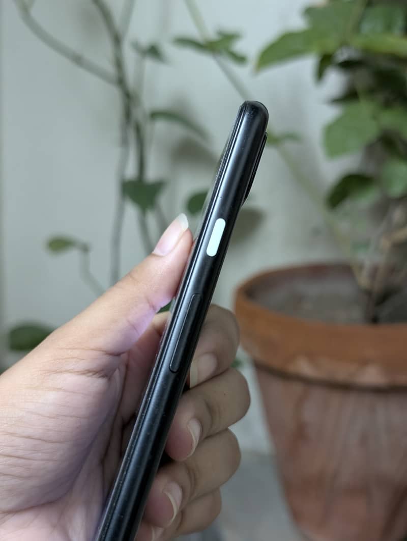 Google Pixel 4a 3