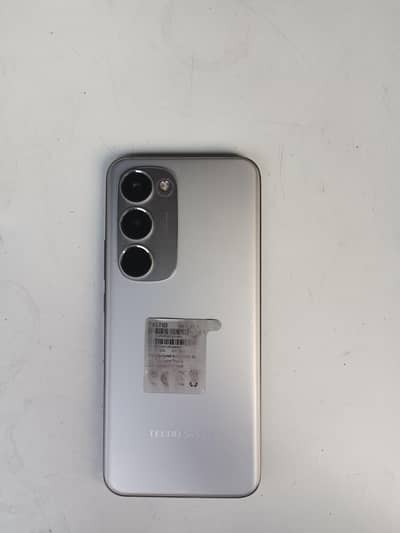 Tecno spark 40 pro + 8+8/256