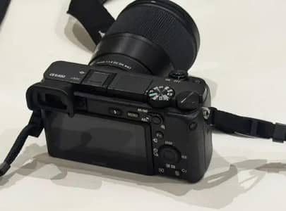Sony A6400 camra