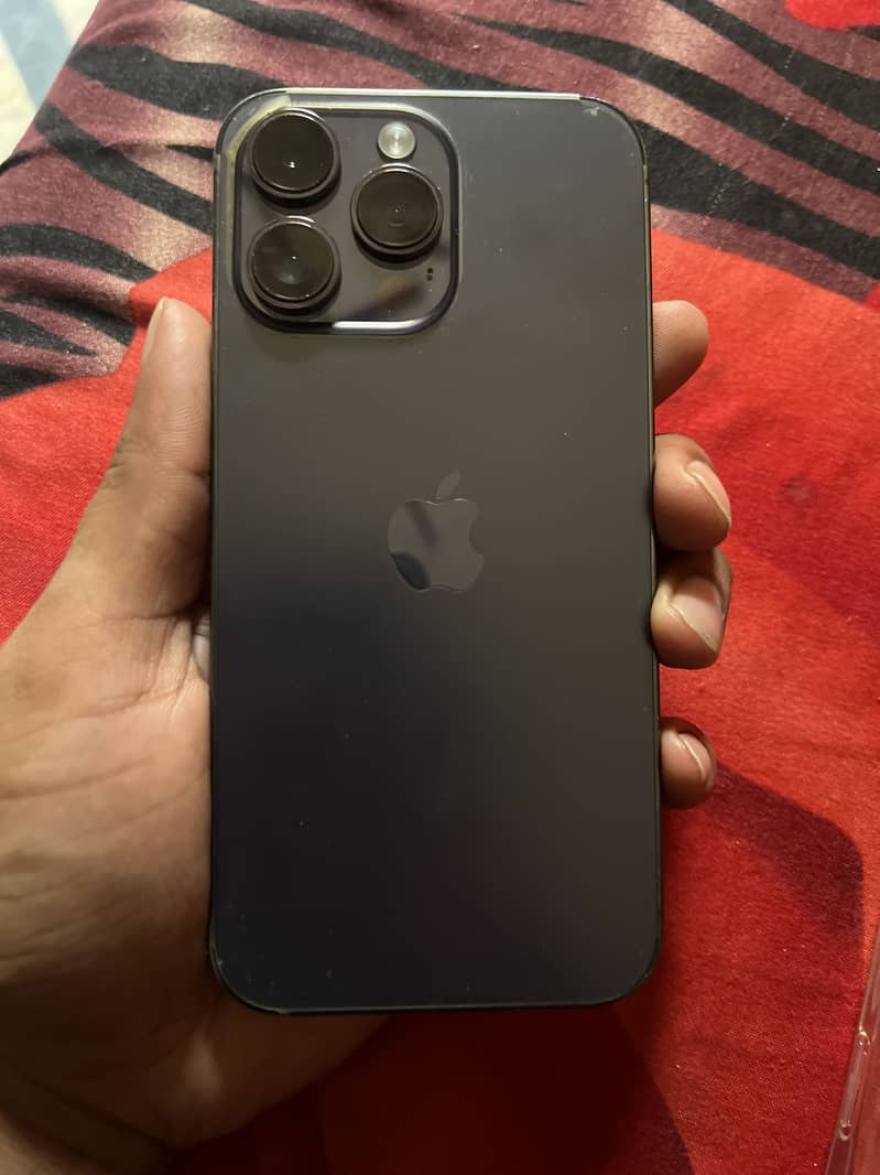 Apple iPhone 14 Pro Max 1