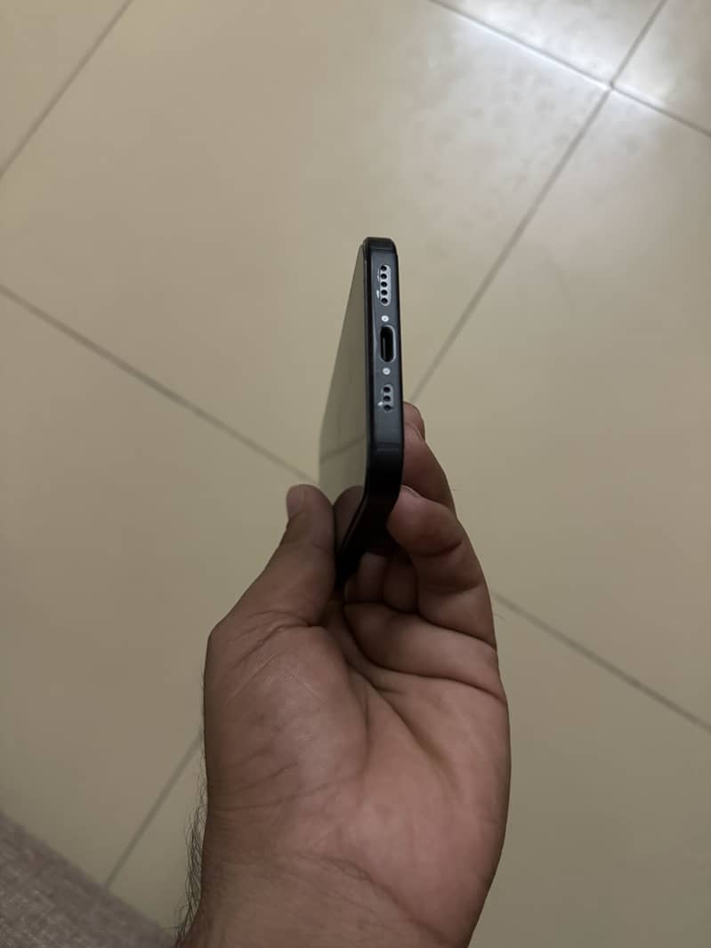 Apple iPhone 15 2