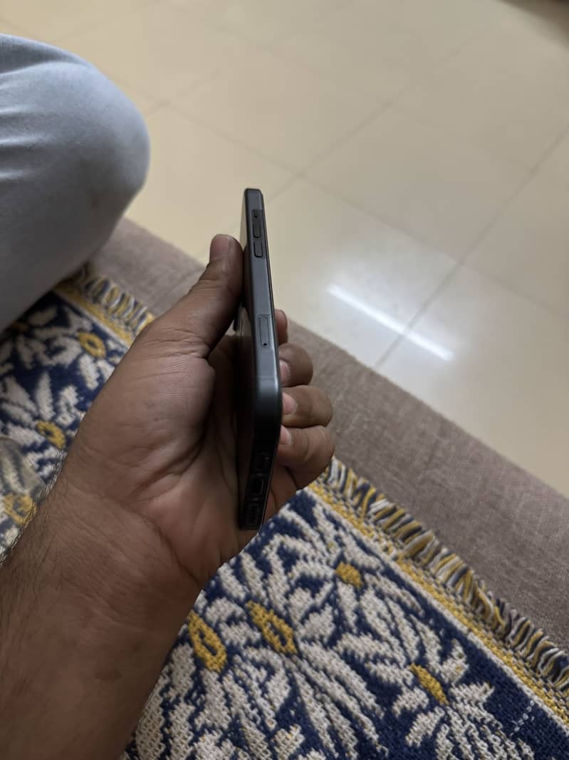 Apple iPhone 15 3