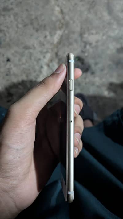 Apple iPhone 6
