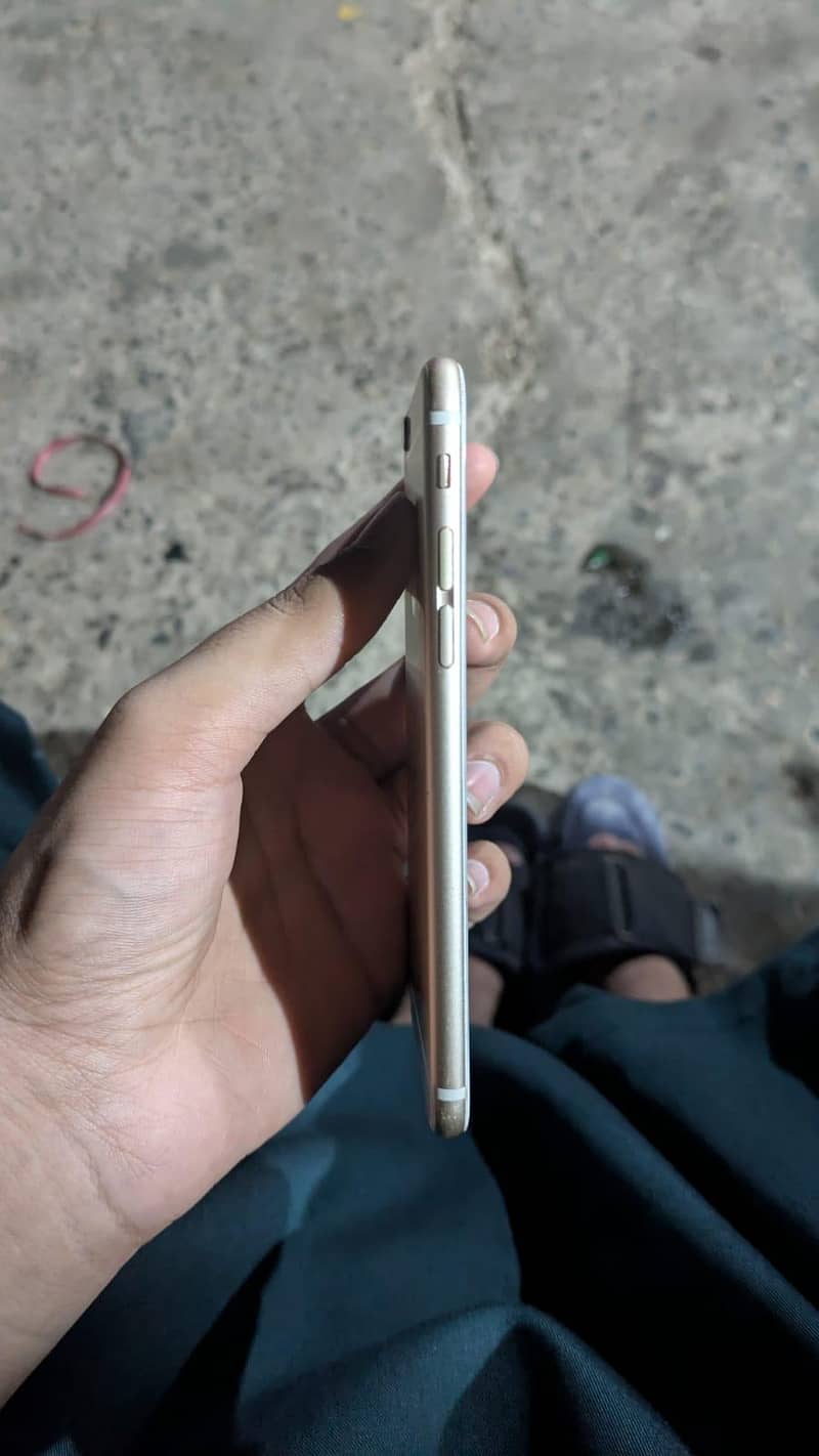 Apple iPhone 6 2