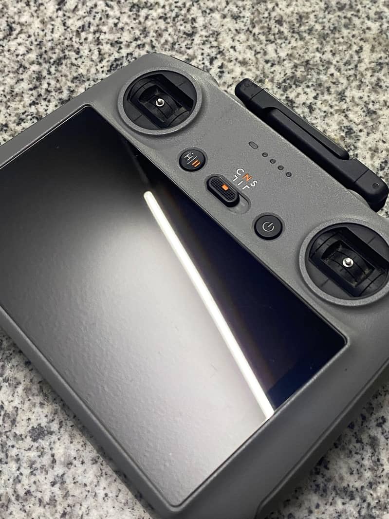 DJI RC 2 Remote Controller – Excellent Condition 1