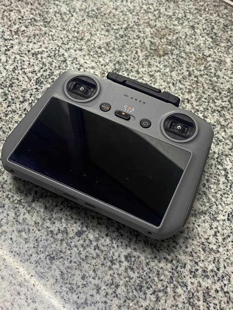 DJI RC 2 Remote Controller – Excellent Condition 4