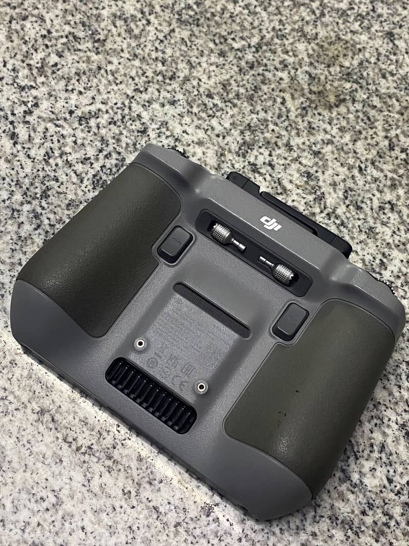 DJI RC 2 Remote Controller – Excellent Condition 5