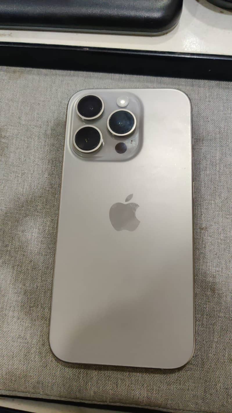 Apple iPhone 15 Pro 1