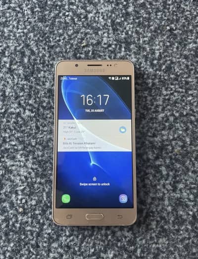 Samsung Mobile J5