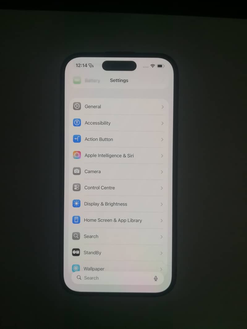 Apple iPhone 16 4