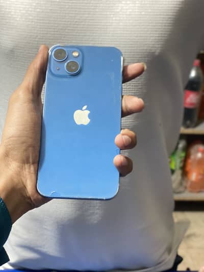 Apple iPhone 13