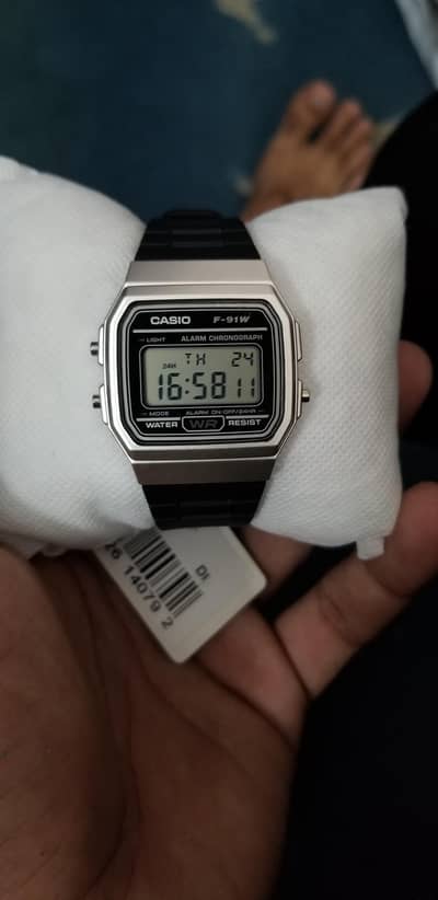 Casio legendary watches F-91W and Casio MTP-1183A for sell