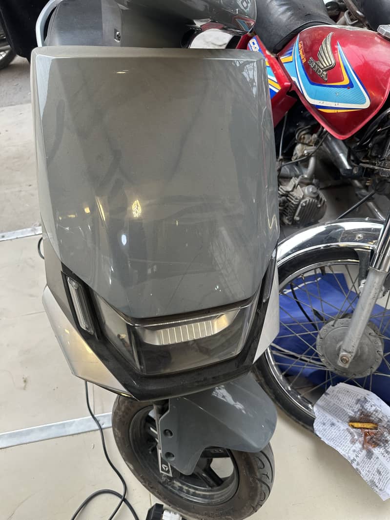 Scooter 8