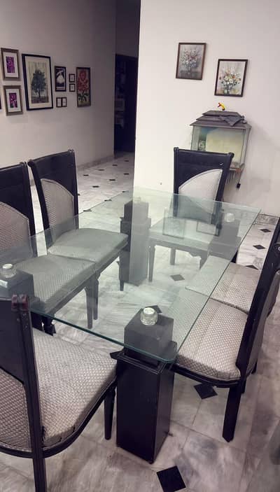 6 seater 6x3.5ft dining table