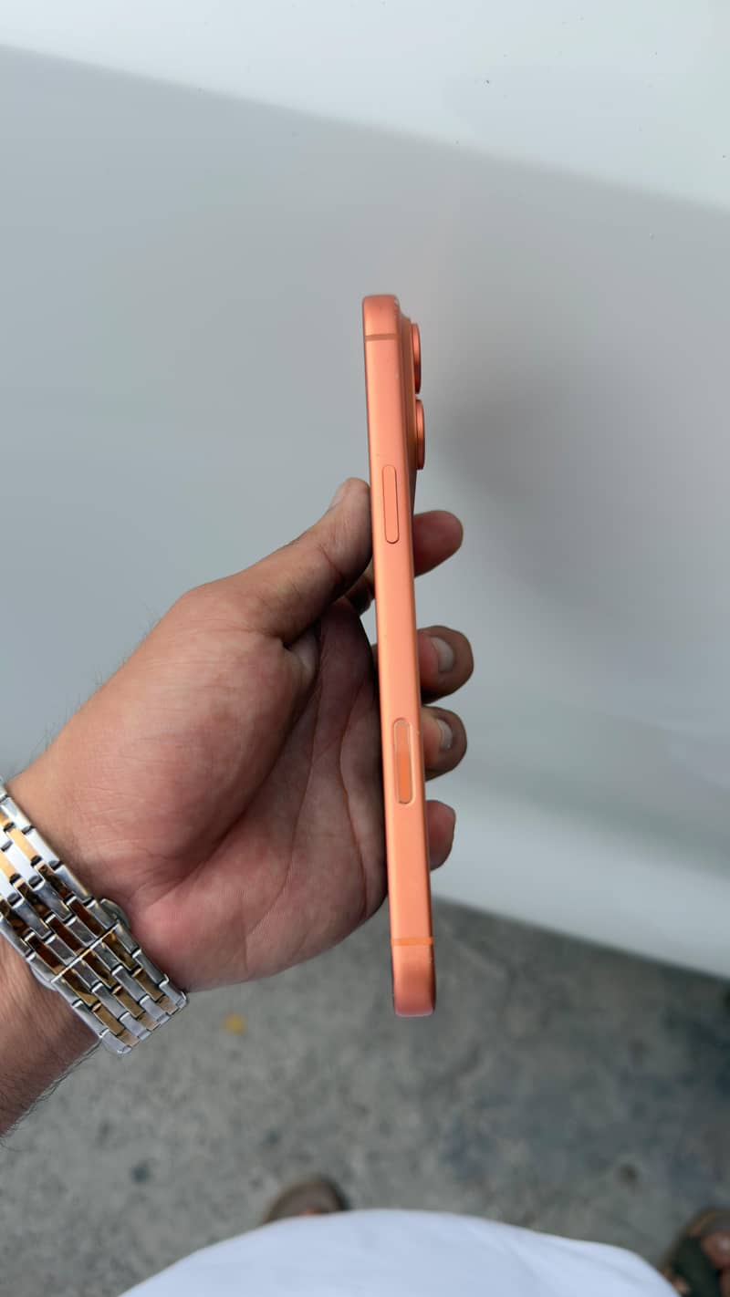 Apple iPhone 17 Pro Max 1