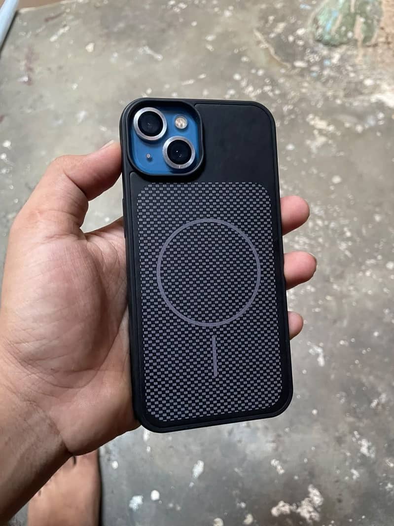 Apple iPhone 13 0