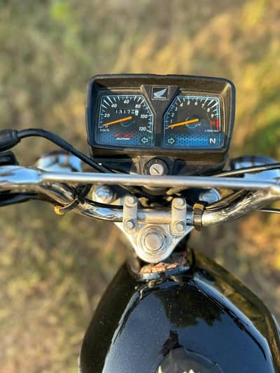 Honda 125 self start 24 model