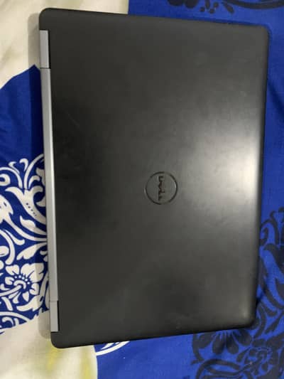 Dell laptop Core i5 6th Generation.   Play Gta 5
