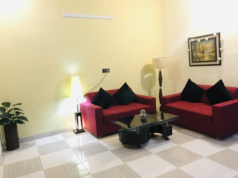 4 seater sofa set with table 1
