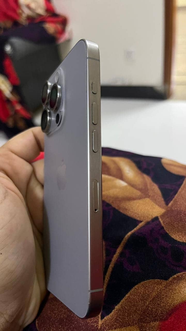 Apple iPhone 15 Pro 1