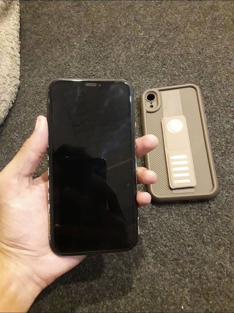 Apple iPhone XR 1
