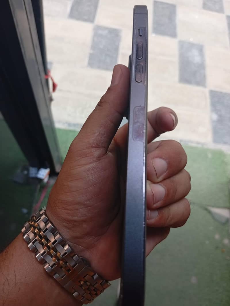 Apple iPhone 14 Pro Max 2