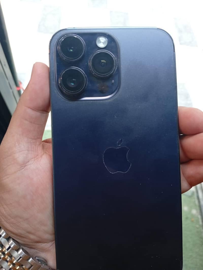Apple iPhone 14 Pro Max 4