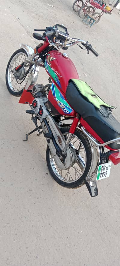 total janwan bike ha dono tayar new install kia ha