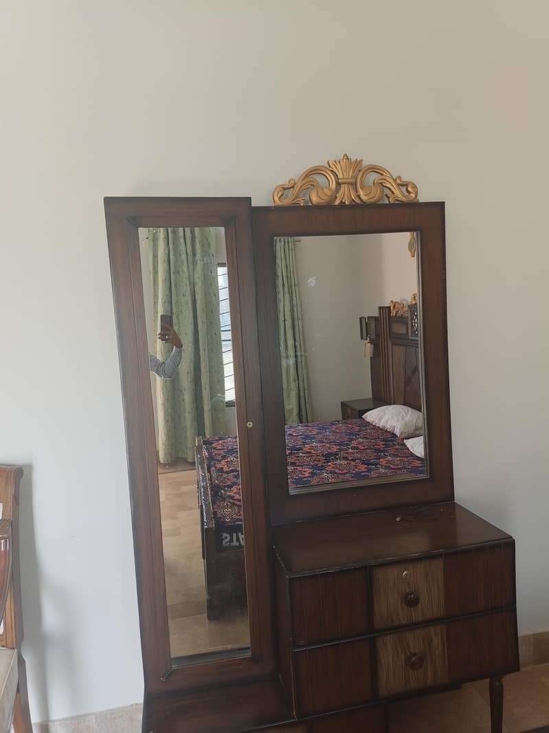 double bed and dressing 2