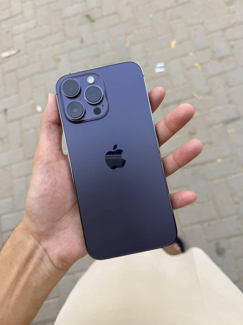 Apple iPhone 14 Pro Max 0